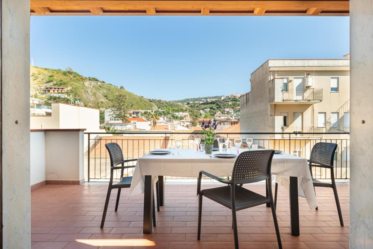 Apartamento Balconies d'Orlando Capo dʼOrlando Exterior foto